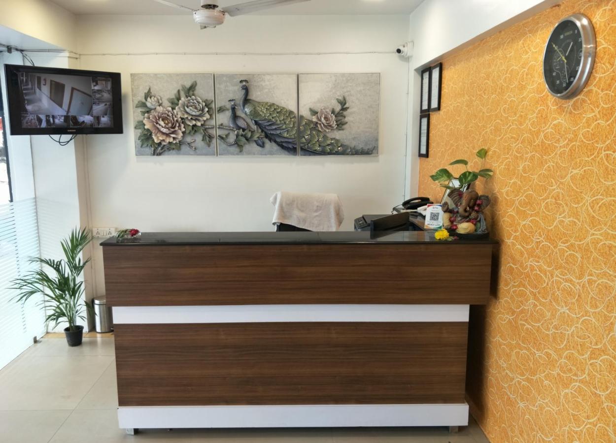 אחמדאבאד Hotel Runway Inn מראה חיצוני תמונה